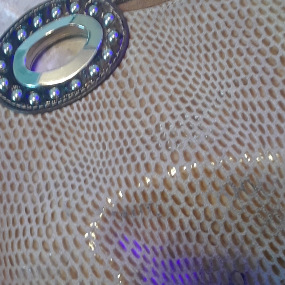 Beautiful M.C. Purse - Picture 7 of 8